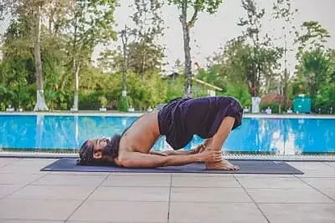 Yoga poses to relieve back pain