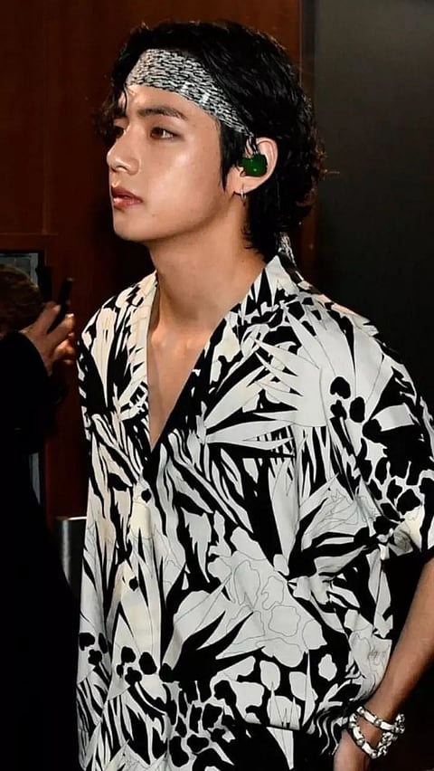 BTS’V has the quirkiest shirt in his closet