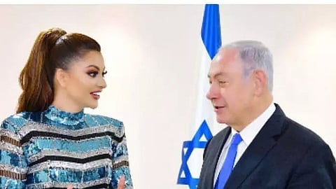 Urvashi Rautela makes Israel's Benjamin Netanyahu say 'sab shaandar, sab badhiya'