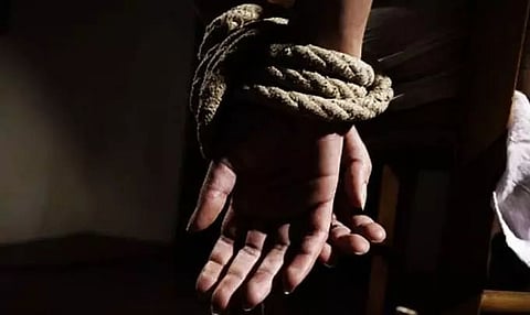 Kidnapped girl uses GPS to save herself