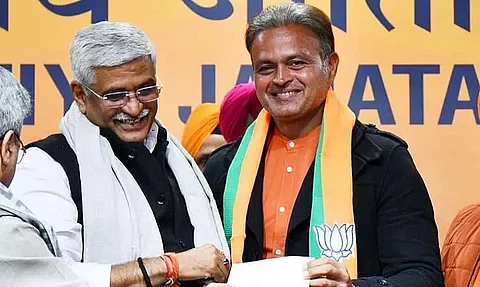 Ahead of Punjab Assembly Polls Former Indian Cricketer Dinesh Mongia Joins BJP