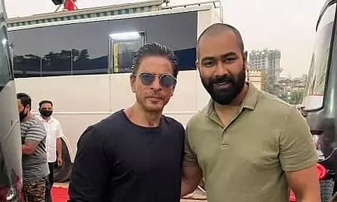 Picture of Assam Actor Diganta Hazarika with Superstar Shah Rukh Khan Goes Viral, Netizens Can't Keep Calm