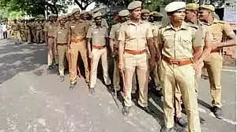 Police Seize Three Pick-Up Trucks Laden With 30 Bulls In Goalpara