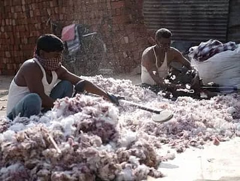New stock, Omicron impact to arrest rising Cotton prices: Ind-Ra