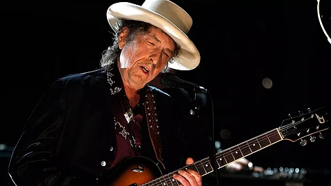 Bob Dylan sells recorded-music catalog
