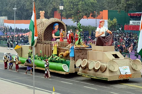 Meghalaya Tableau Depicts Success Story of Women-led SHG Movement & Cooperative Societies