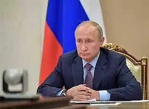 Russia bans more European Union officials from entry