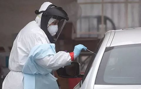 Can mobile device data help predict Covid-19 outbreaks?