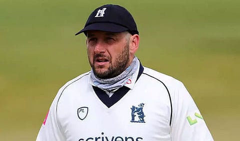 Tim Bresnan announces retirement from all forms of cricket