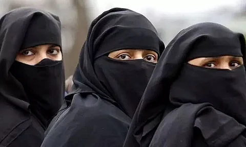Hijab, Niqab, Burhka: Here's the Difference Between Kinds of Islamic Clothing Hijab, Niqab and Burkha