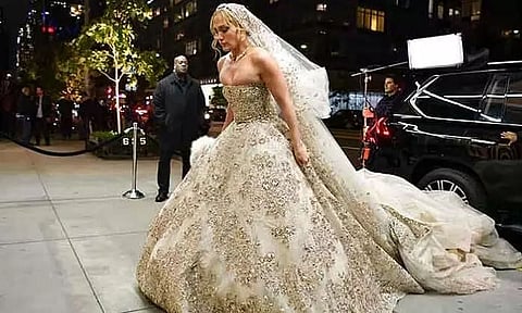 Jennifer Lopez wore 43 kg gown in 'Marry Me'
