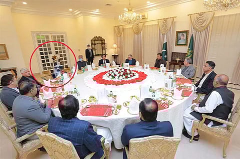 ISI chief photoshopped from Imran Khan-Bill Gates luncheon picture