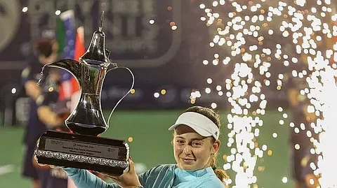 Ostapenko takes home Dubai Tennis crown
