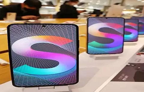 Samsung launches global sales of Galaxy S22, Galaxy Tab S8 series