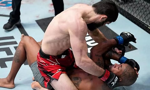 Makhachev Rolls Over Green, Inches Closer To Title Shot
