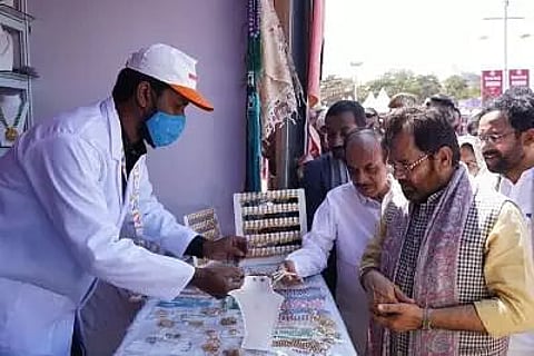 Hunar Haat provided employment opportunities to 8 lakh artisans