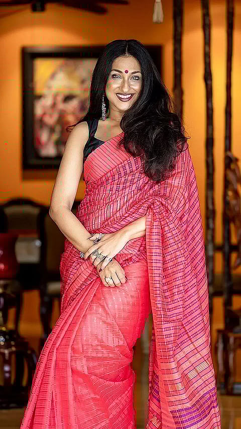 How Old Are These Bengali Divas?