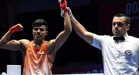 Indian boxers Vanshaj, Aman cruise into final; 15 juniors to fight for gold