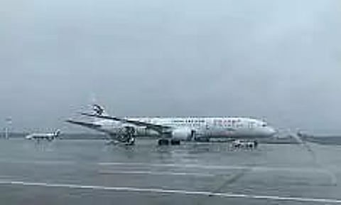Plane with 133 people on board crashes in China
