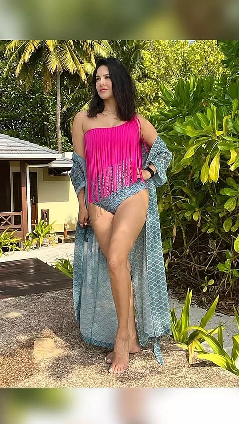 Sunny Leone's hottest swimsuit looks are unmissable