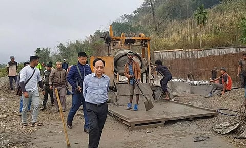 Minister inspects water treatment plant in Miao