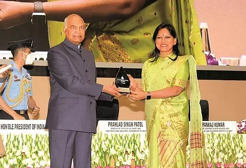 Kokrajhar Deputy Commissioner Varnali Deka receives National Water Award