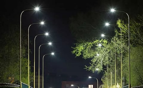 Lack of streetlights plague VIP Road in Guwahati