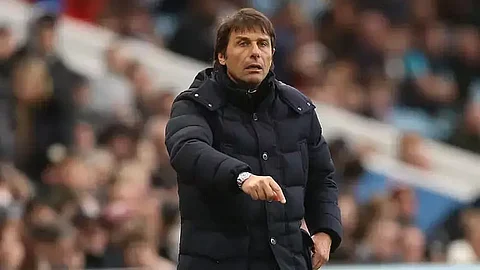 Tottenham Hotspur manager Antonio Conte tests COVID-19 positive