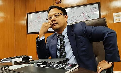 Fraud impersonates James Sangma online; complaint lodged