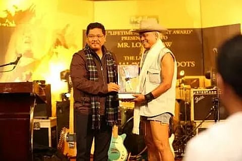 Lou Majaw receives Lifetime Achievement Award from Conrad K Sangma