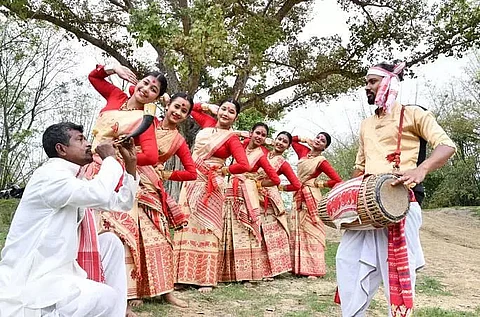 Kendriya Rongali Bihu Sanmillan on April 30 and May 1 in Demow