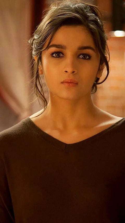 How Educated are your Favorite Bollywood Stars