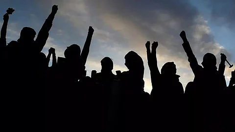 Land dispute sparks off public protest in Dumporijo
