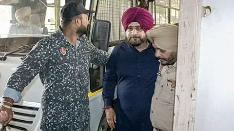 Navjot Singh Sidhu Will Work As Clerk In Patiala Central Jail
