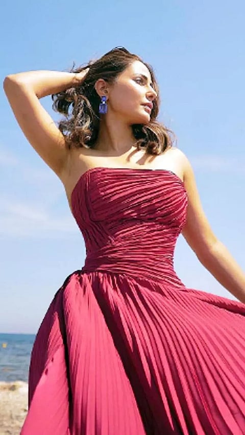 TV actress Hina khan shared her new looks from Cannes