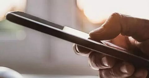 Who do UAE callers talk to through fake call centres?