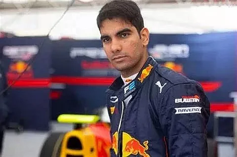 Indian racer Jehan Daruvala narrowly misses out on Baku F2 win