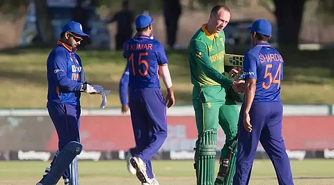 Host to face South Africa in a must-win match today; Pressure on India to remain alive in series