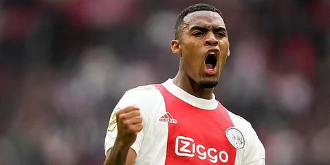Bayern Munich sign Ryan Gravenberch from Ajax