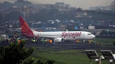 Patna-Delhi SpiceJet Plane Makes Emergency Landing After It Catches Fire