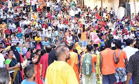Pickpockets on the prowl at Ambubachi Mela!