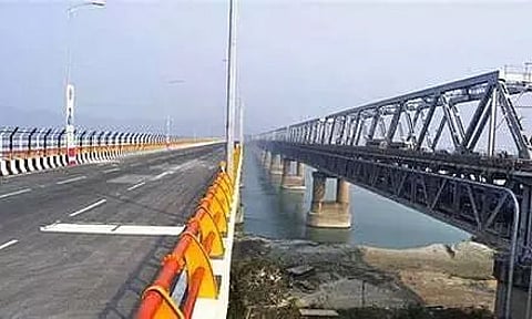 Guwahati: Cops prevent suicide bid at Saraighat Bridge