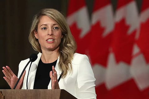 Canada defends decision to return Russian gas turbine