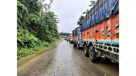 All Tribal Student Union Manipur (ATSUM) stir hits Manipur; Internet suspended