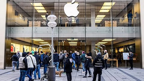 Tech giant Apple lays off 100 contract recruiters: Media Reports