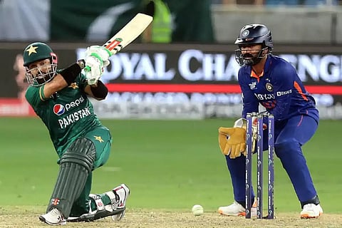 Asia Cup: India and Pakistan were forced to keep an extra fielder inside circle