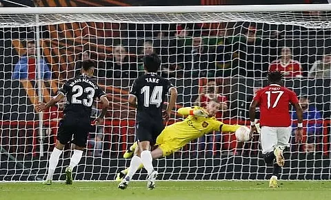 Europa League: Manchester United lose to Sociedad, Arsenal win