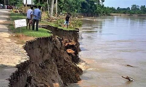 Flood Erosion Resistance Struggle Forum (FERSF) submits memo to Assam CM Sarma