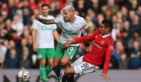 Manchester United held by Newcastle; Chelsea win run continues in Premier League