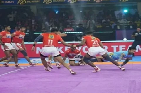 UP Yoddhas go down to Gujarat Giants in Pro Kabaddi League